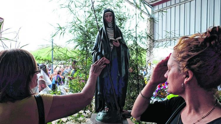 Mama Antula: "Está muy cercano el tiempo en que puede ser santa", dijo Francisco