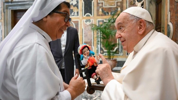 El Papa instó a los religiosos a rezar por las vocaciones