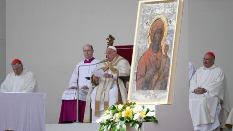 Francisco pidió inclusión y hospitalidad durante la misa en Venecia