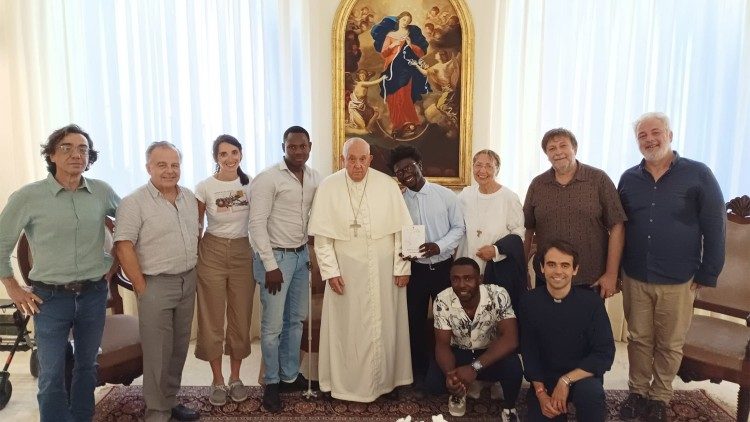 El Papa recibió en audiencia a un grupo de migrantes