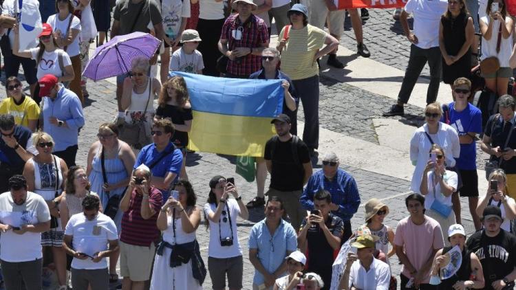 El Papa urge a que "no se enfríe" la preocupación por la guerra en Ucrania