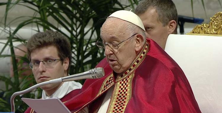 En Pentecostés, Francisco invita a buscar armonía en el Espíritu Santo