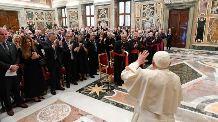 Francisco destaca el rol de la 'Papal Foundation' en la atención a los más necesitados