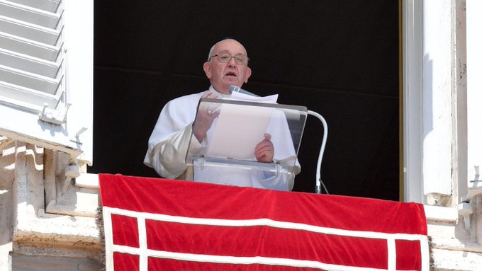 Francisco: "Dios es Padre y viene a buscarnos cada vez que nos hemos extraviado"