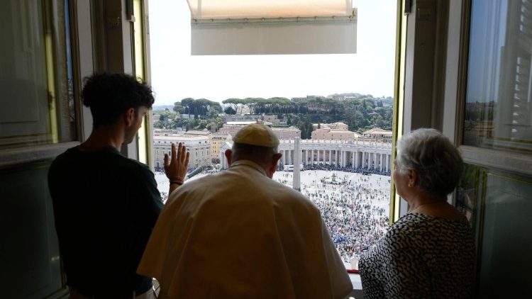 Francisco: 'Es importante ver en los demás la belleza de lo que el Señor ha sembrado'