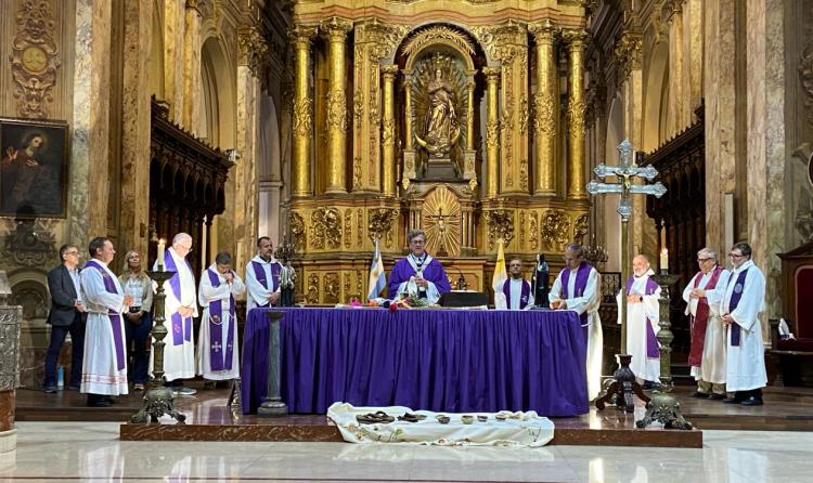 García Cuerva, a la comunidad de Entretiempo: 'Sean testigos de alegría y esperanza'