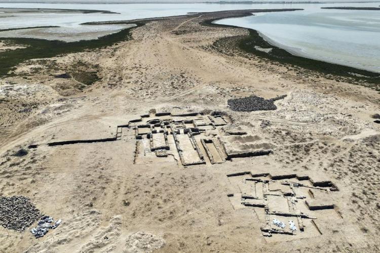 Hallaron un antiguo monasterio cristiano anterior al Islam en Emiratos Árabes Unidos