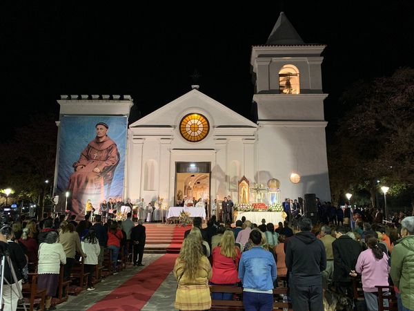 Jubilosa conmemoración del tercer aniversario de la beatificación de Esquiú