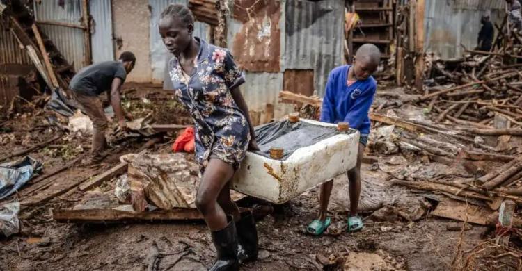 Kenia: la Iglesia pide ayuda humanitaria para los afectados por las inundaciones