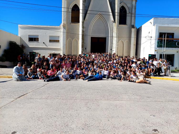 La Acampada Juvenil de Azul celebró su trigésima edición