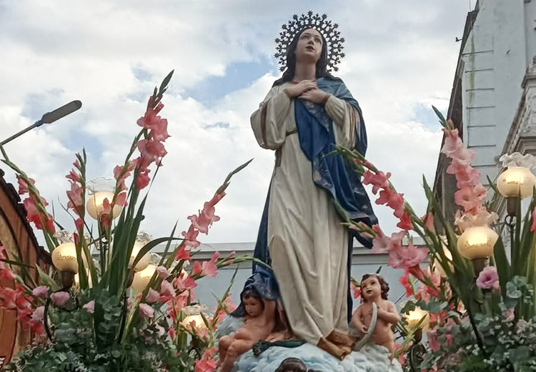 La comunidad santotomeña celebró a la Inmaculada Concepción