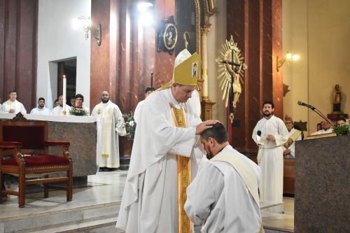 Lomas de Zamora: Ordenación sacerdotal de Francisco Giraldes O.Carm