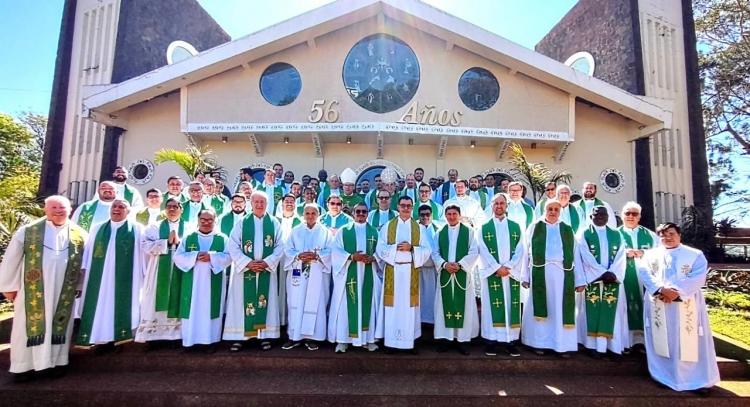 Puerto Iguazú participó del encuentro de sacerdotes de la triple frontera