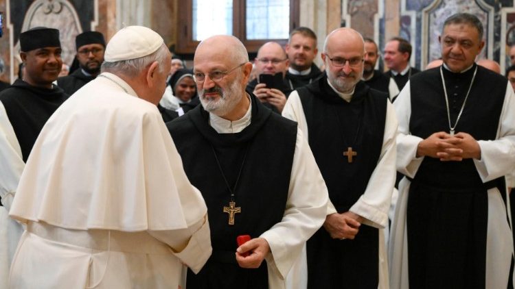 La diversidad cultural es una riqueza, asegura el Papa a los cistercienses