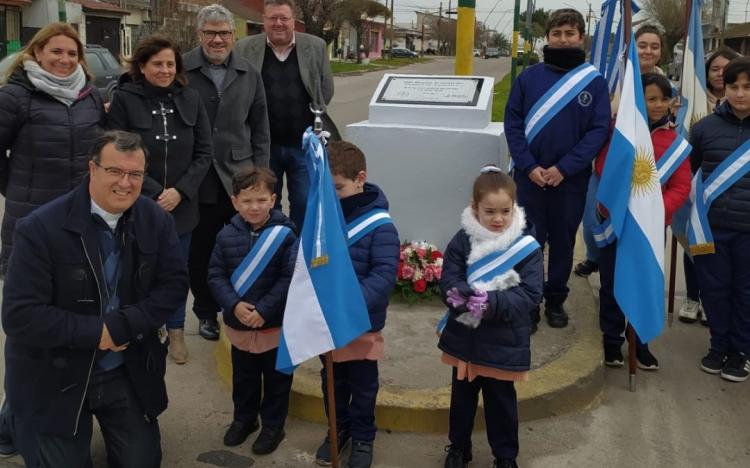 Mar del Plata homenajea a su primer obispo, monseñor Enrique Rau