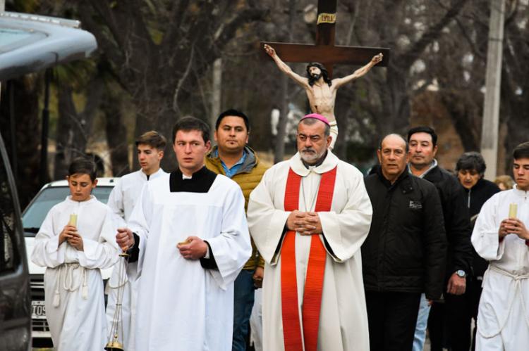 La parroquia de La Santa Cruz celebró una gran fiesta patronal