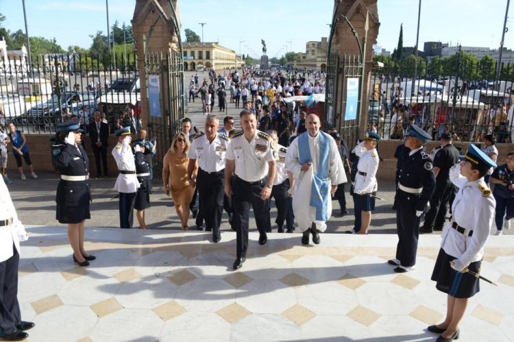 La Policía Federal Argentina peregrinó al santuario de Luján