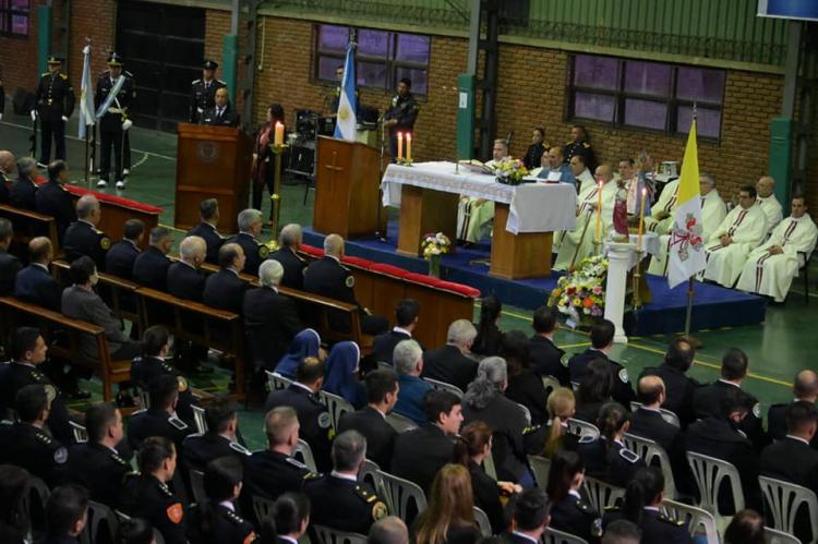 La Policía Federal celebró a la Virgen de Luján y los 76 años del Clero Policial