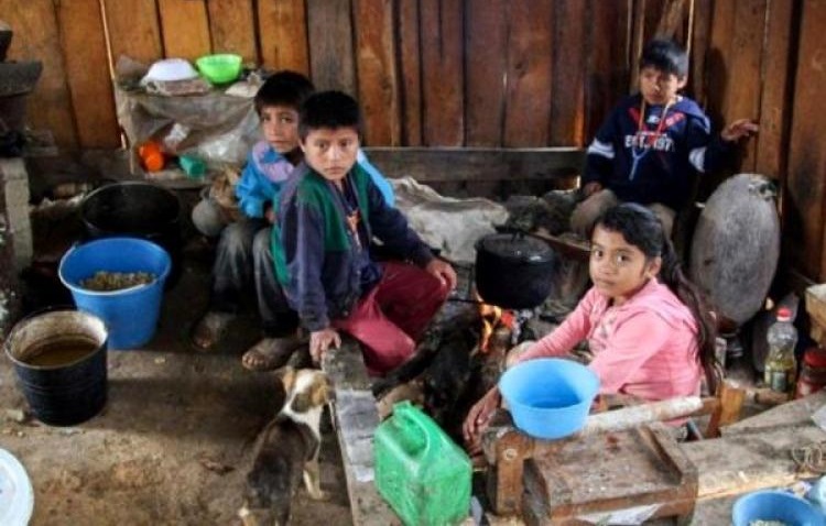 La UCA presentó el informe "Condiciones de vida y desarrollo de la Infancia"