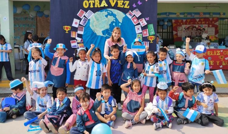 Lanzan la campaña solidaria "Un gol por la Educación"