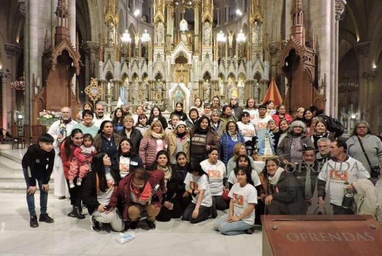 Los Misioneros de la Virgen y el Negrito Manuel tuvieron su encuentro en Luján