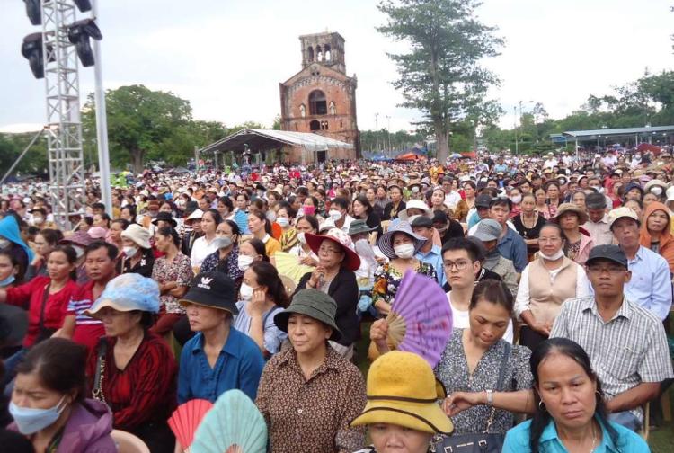 Más de 50 mil peregrinos vietnamitas acuden a sitio mariano tras pandemia