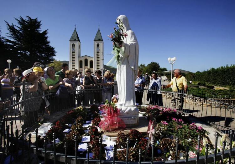 Medjugorje: 'El corazón del pastor y la fe de la gente'