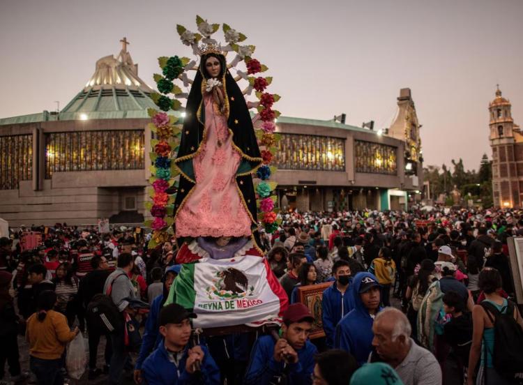 Millones de mexicanos honran a la Virgen de Guadalupe, emperatriz de América