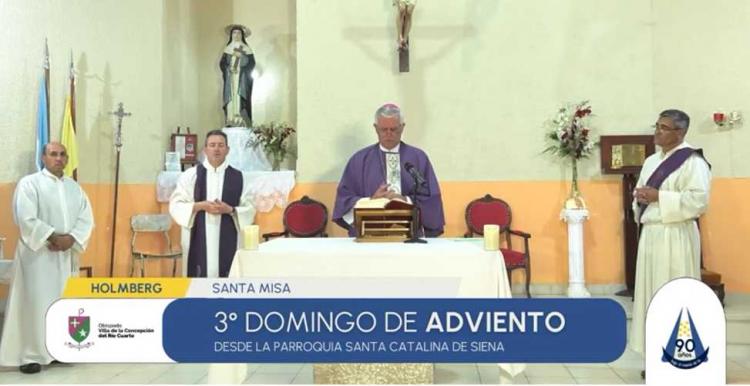 Mons. Adolfo Uriona: 'Tenemos que ser testigos de la presencia de Jesús'