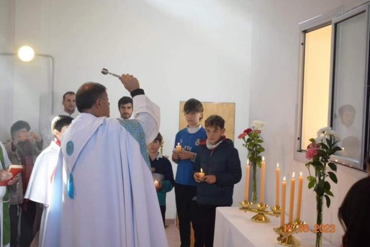 Mons. Araya bendijo la primera capilla de adoración perpetua en Cruz del Eje