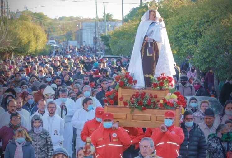 Mons. Araya llamó a valorar y custodiar la espiritualidad popular