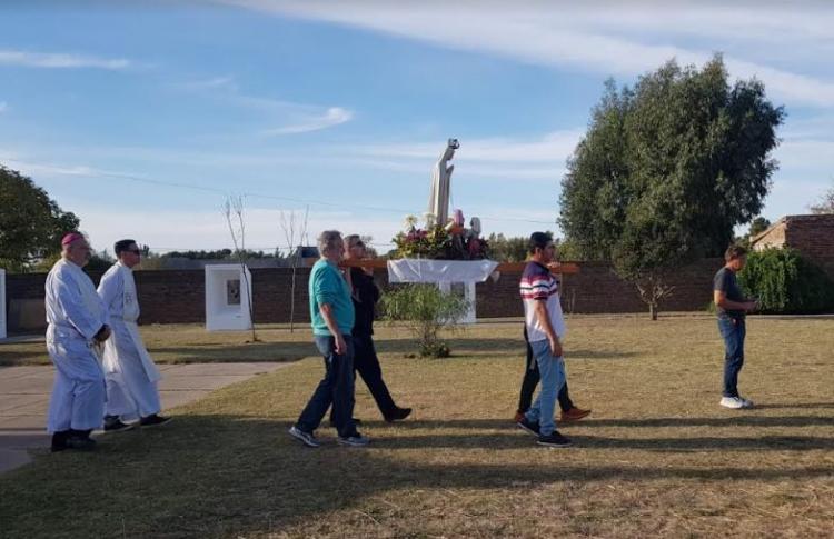 Mons. Azpiroz Costa: 'En Jesús encontramos cual es la mirada de Dios'