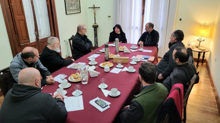 Mons. Barba lamentó el cierre de un monasterio de las hermanas Benedictinas