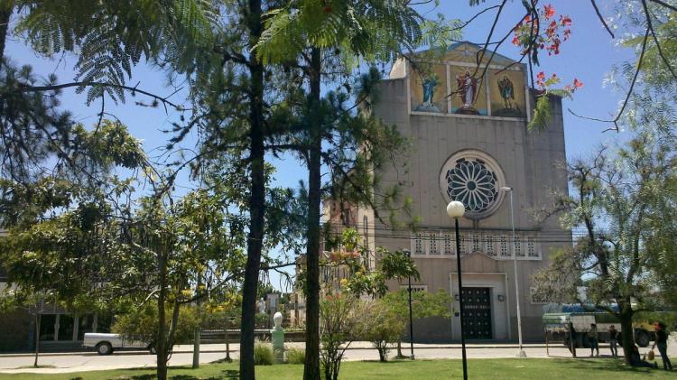 Mons. Barbaro: "Cuando el hombre aparta su corazón de Dios, va cayendo en un pozo"