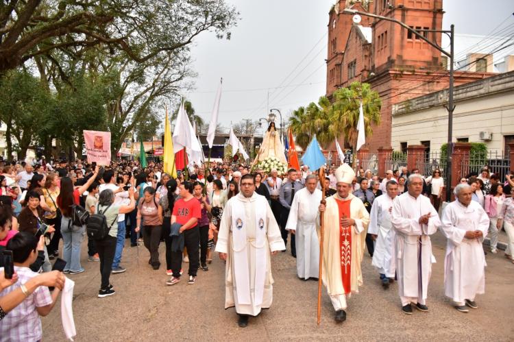 Mons. Canecín alentó a 'ser una Iglesia ministerial' frente a cualquier esclavitud