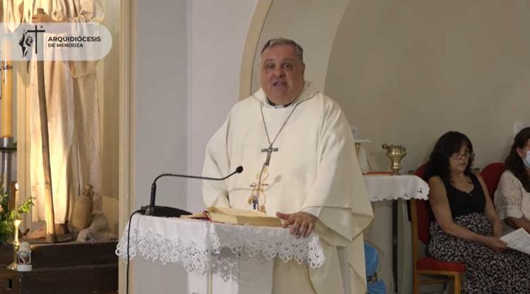 Mons. Colombo aboga por una transformación de la vida social