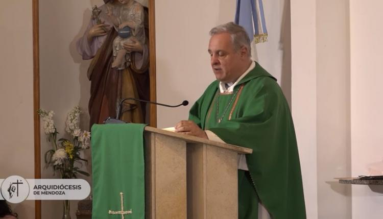 Mons. Colombo: 'Cuando escuchamos a Jesús, nos alegramos de que sea uno de nosotros'