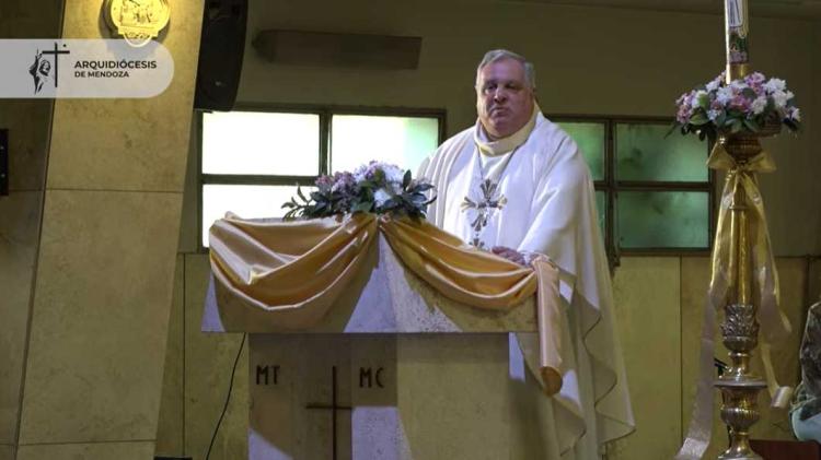 Mons. Colombo: "Dejémonos sorprender por el triunfo de la vida"