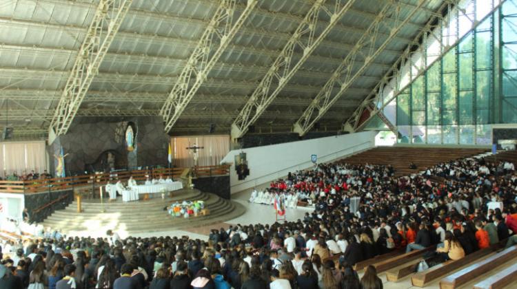 Mons. Colombo: 'Lo mejor que tenemos en la escuela es a Jesús'