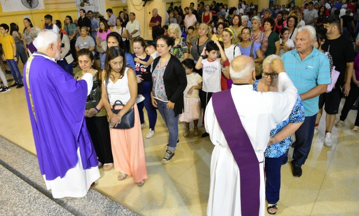 Mons. Conejero Gallego invita a vivir la Cuaresma con esperanza y alegría