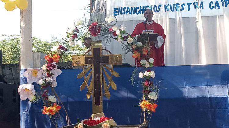 Mons. Corral invitó a descubrir en la Cruz de Matará el misterio del Amor Redentor