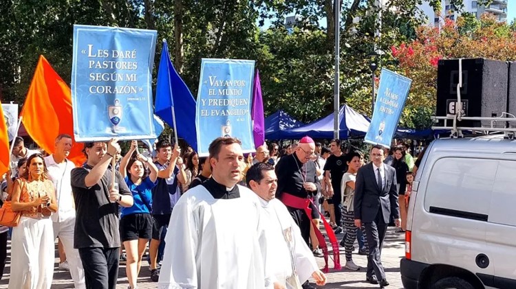 Mons. Ernesto Giobando asumió como obispo de Mar del Plata