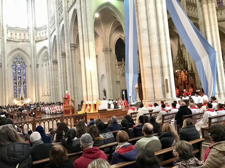 Mons. Fernández invocó al Espíritu Santo para que derrame los dones necesarios para la misión