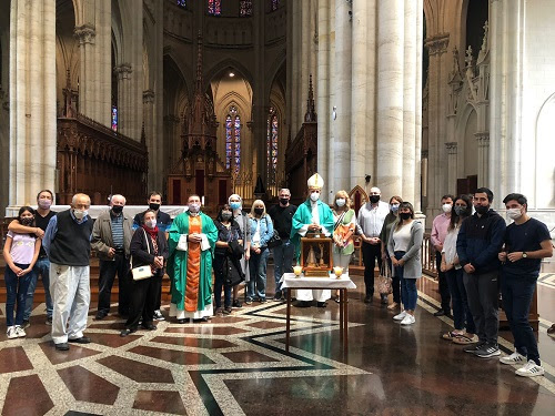 Mons. Fernández: Jesús, María y José, modelos de cercanía y cuidado para Cáritas