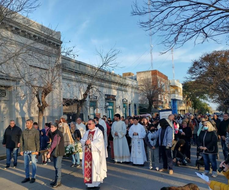 Mons. Fernández participó de la fiesta de Santa María Magdalena