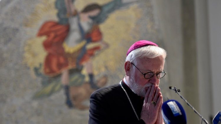 Mons. Gallagher: Futuro del Líbano y posible viaje del Papa