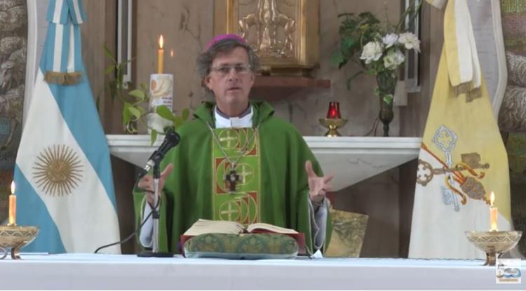 Mons. García Cuerva: "Jesús responde con la tranquilidad que da la verdad"