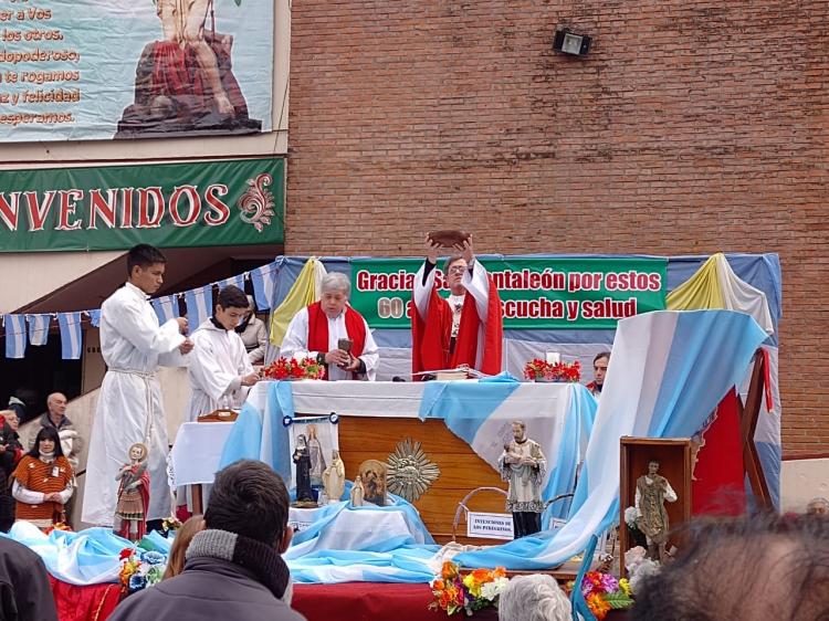 Mons. García Cuerva: 'Necesitamos salir adelante entre todos'