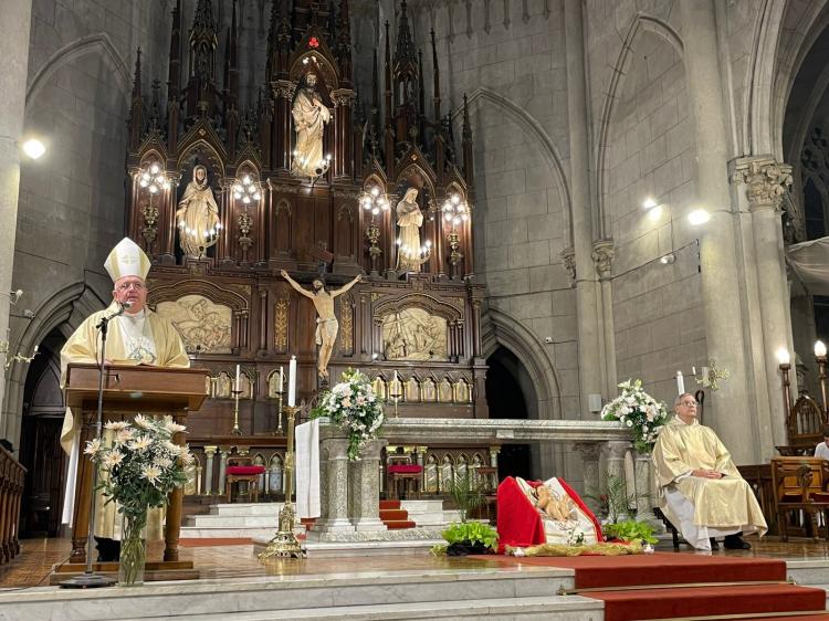 Mons. Giobando: 'La Navidad es familia, no nos quedemos quietos'