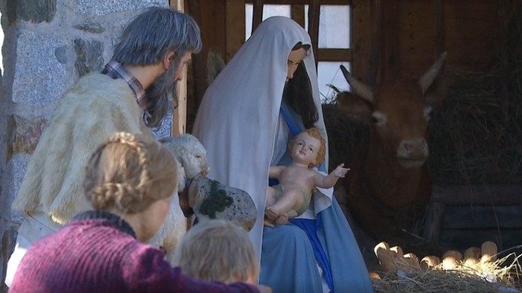 Mons. Lozano: "El Niño, el Maestro, la Navidad"